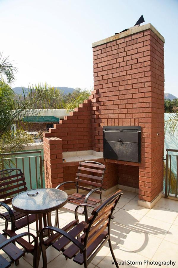 Palm Valley Inn And Day Spa Hartbeespoort Kültér fotó